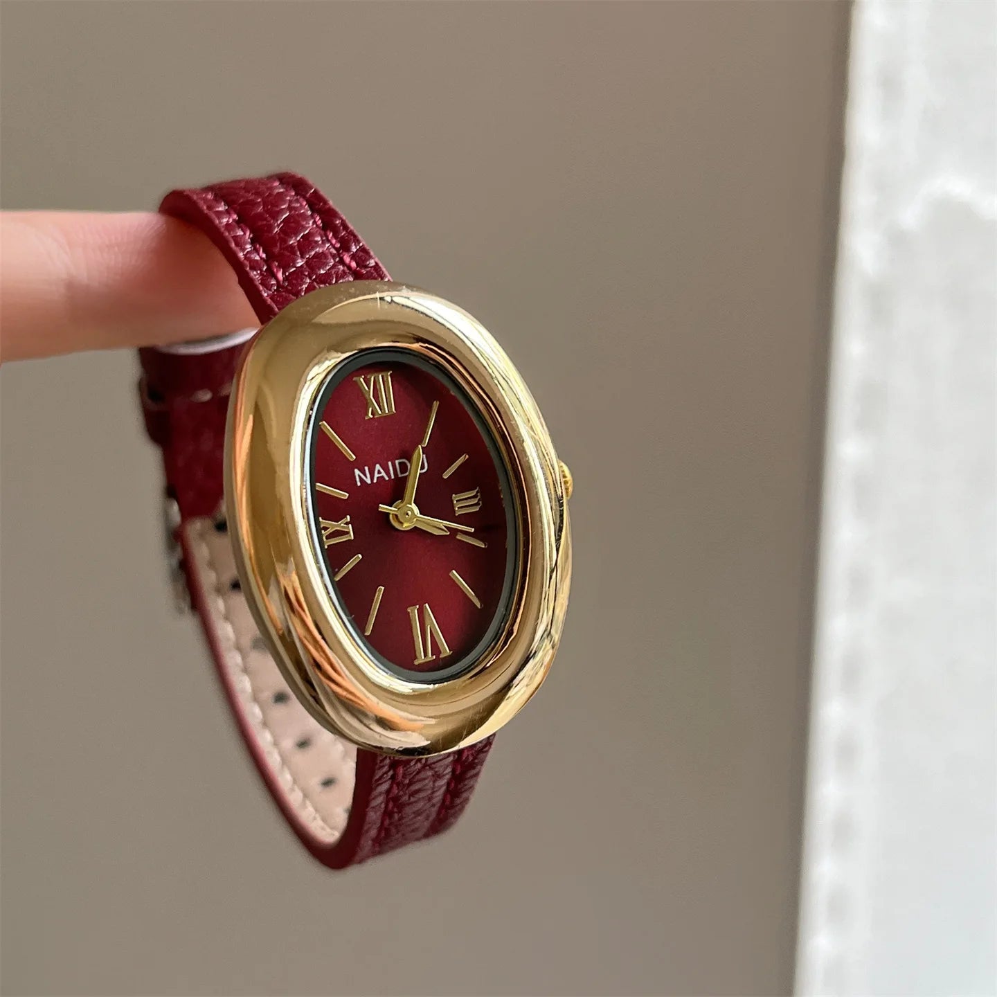Women's Vintage Oval Dial Leather Watch