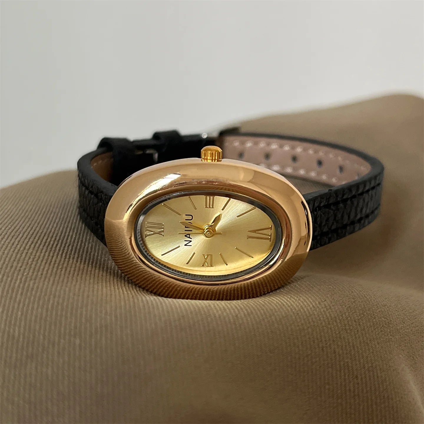 Women's Vintage Oval Dial Leather Watch
